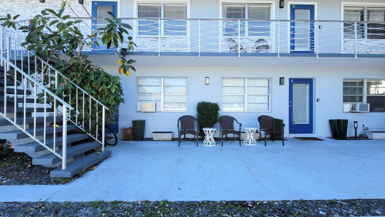 Beachway Inn Lantana Exterior foto